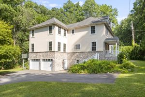 2249 Honeysuckle Rd, Allentown-9